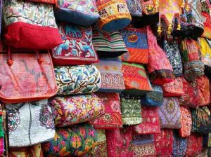 kowloon street market purses 300x224 Hong Kong Shopping Guide | Best HK markets, shops, stores, & malls