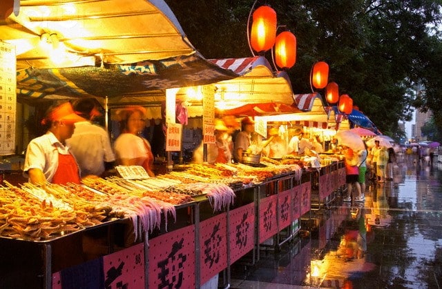 7-beijing-donghuamen night market