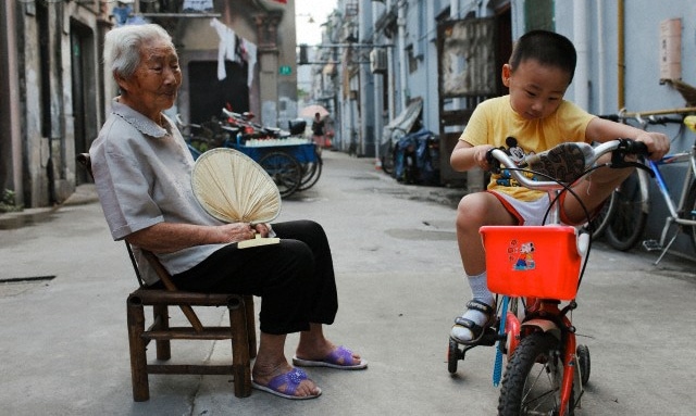 Chinese Children Playing