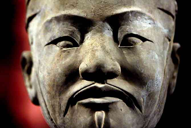 A bust of Confucius' head